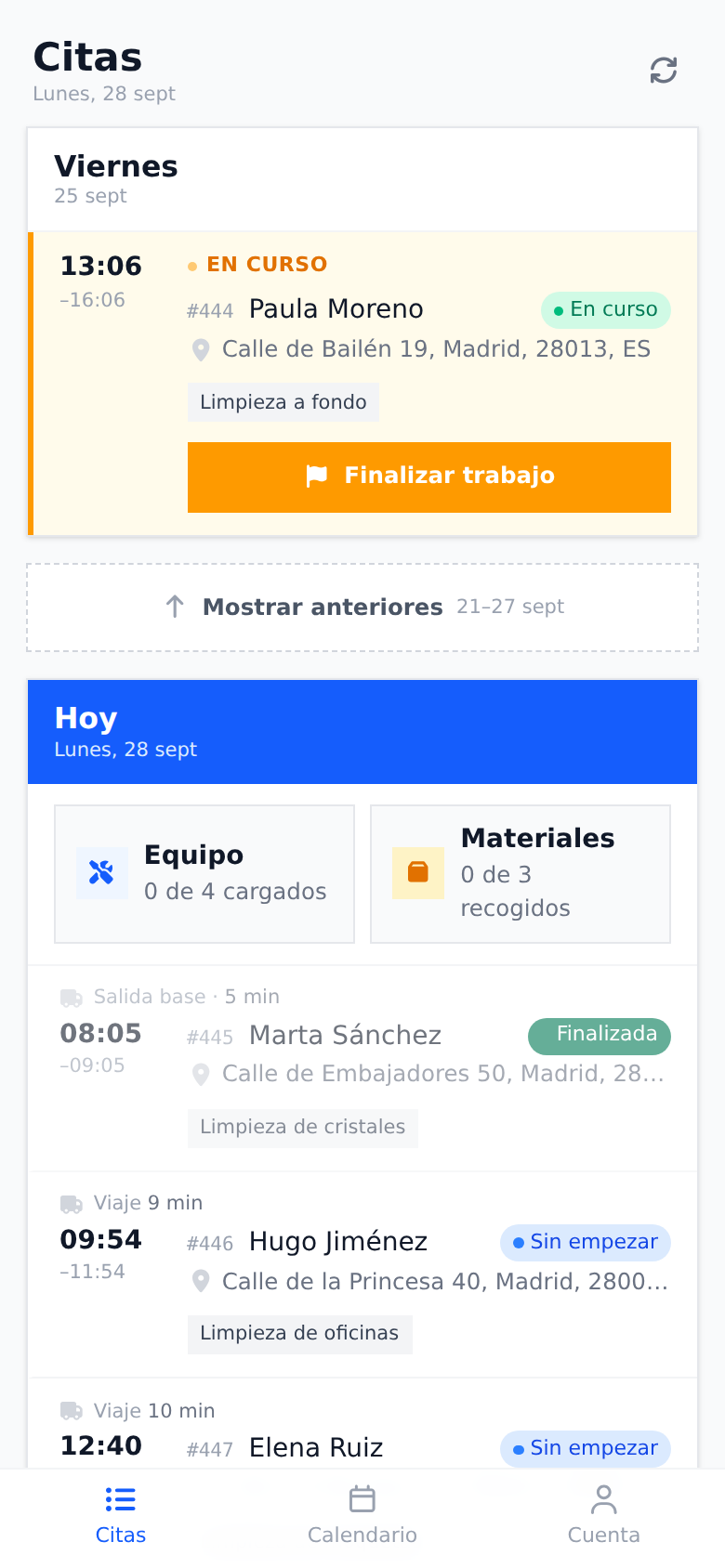 La parte superior de la lista en la app del técnico: una visita de un día anterior todavía en curso, con su botón Finalizar trabajo, fijada encima del botón Mostrar anteriores y del día de hoy