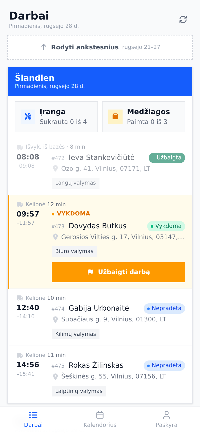 Meistrų programėlė, rodanti šiandienos vizitus iš eilės: vienas baigtas, vienas vykdomas, du dar laukia